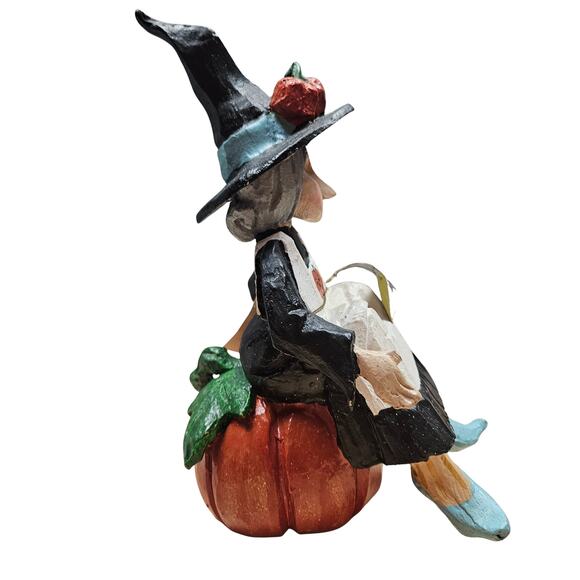 Vintage 1992 House Of Hatten 9.5" Halloween Witch Sitting On Pumpkin Figure - Picture 2 of 7